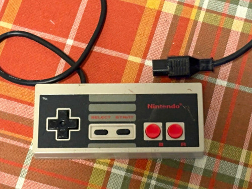 Nintendo nes wired controller - nes,