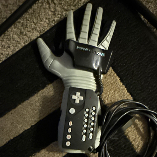Nintendo power glove - nintendo, wired